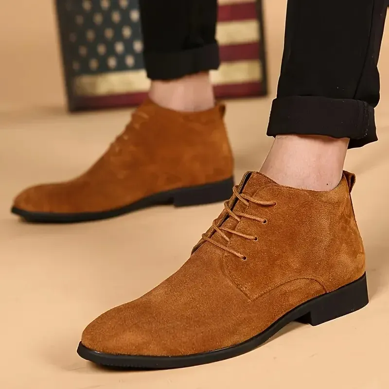 Stylish suede chukka boots for men, lightweight casual shoes